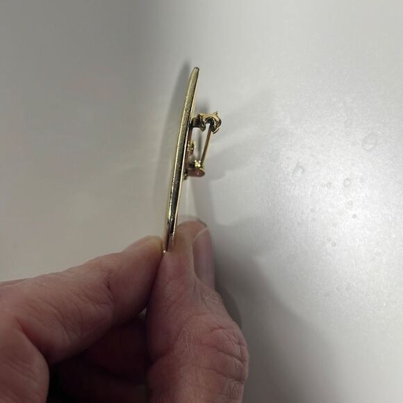 Musical Notes Pin/Brooch. Gold Tone. 
Size 1 1/2” x 1 3/4”. - Picture 2 of 3